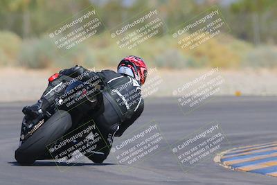 media/Sep-25-2023-Moto Forza (Mon) [[81ffa65e0a]]/B-C Group/Session 4 (Turn 2 Backside)/
